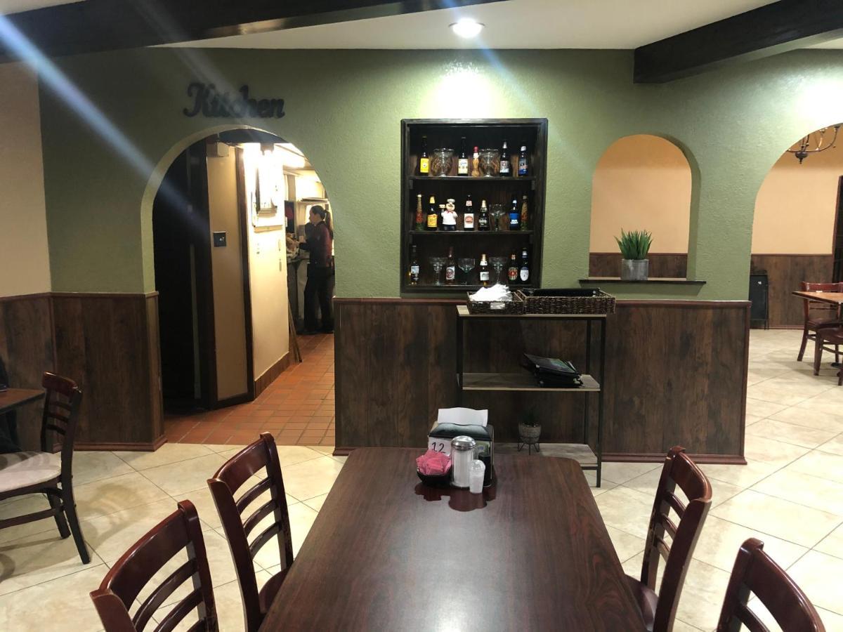 Royal Inn พอร์ตลาวากา ภายนอก รูปภาพ